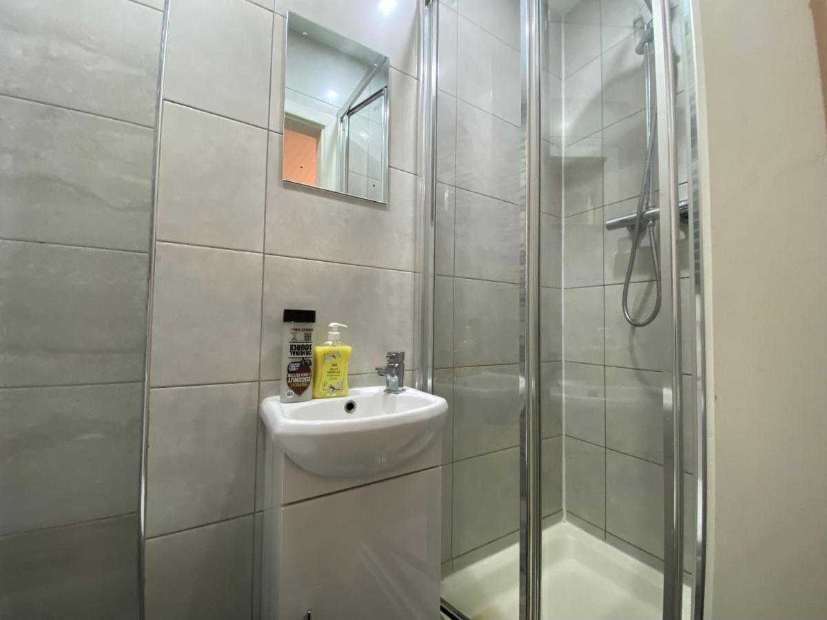 Nice Living Serviced Accommodations 2 كوفنتري المظهر الخارجي الصورة