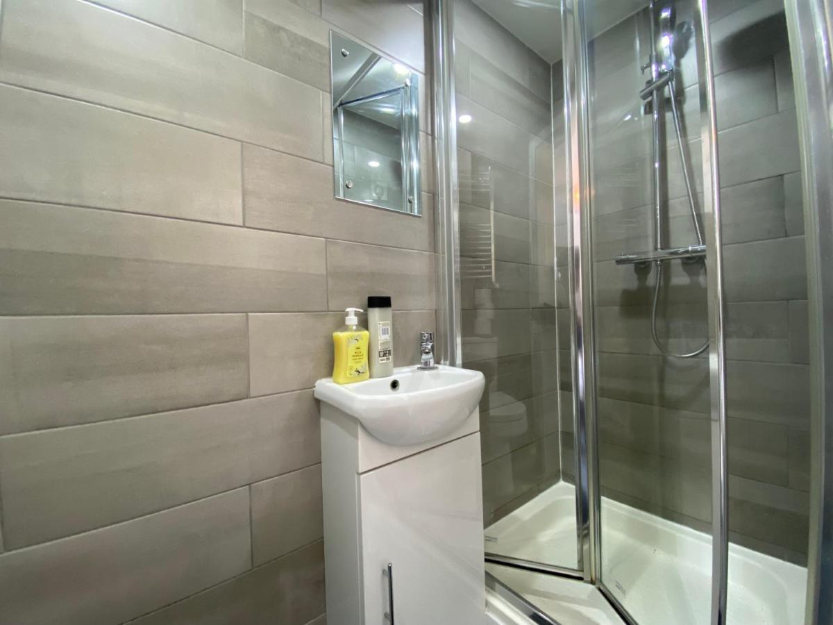 Nice Living Serviced Accommodations 2 كوفنتري المظهر الخارجي الصورة